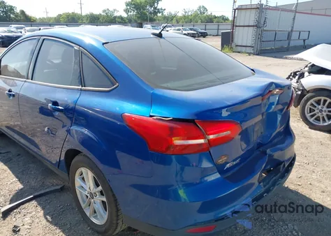 2018 Ford Focus Se z USA, uszkodzony, nr VIN 1FADP3F23JL311872